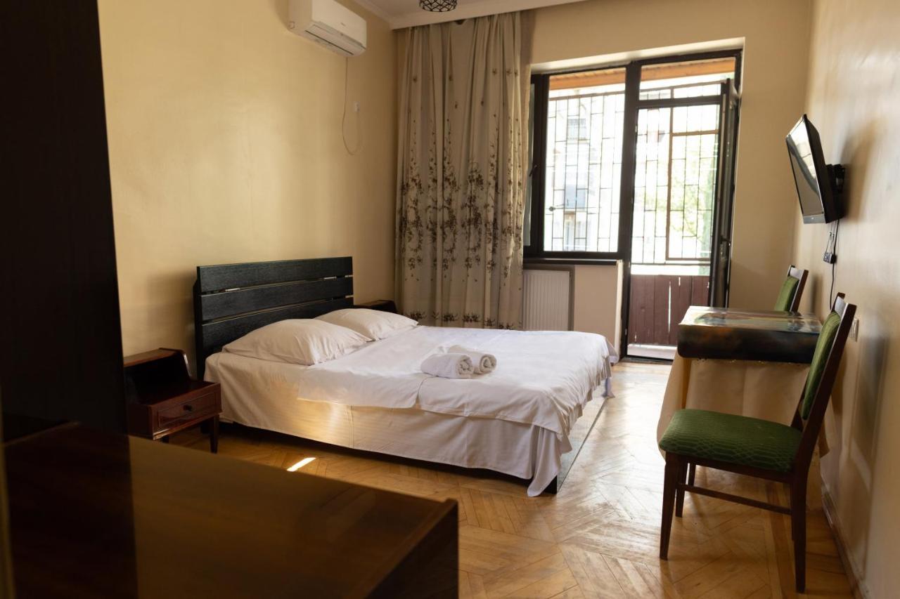 Wine House Hotel Tbilisi Ngoại thất bức ảnh