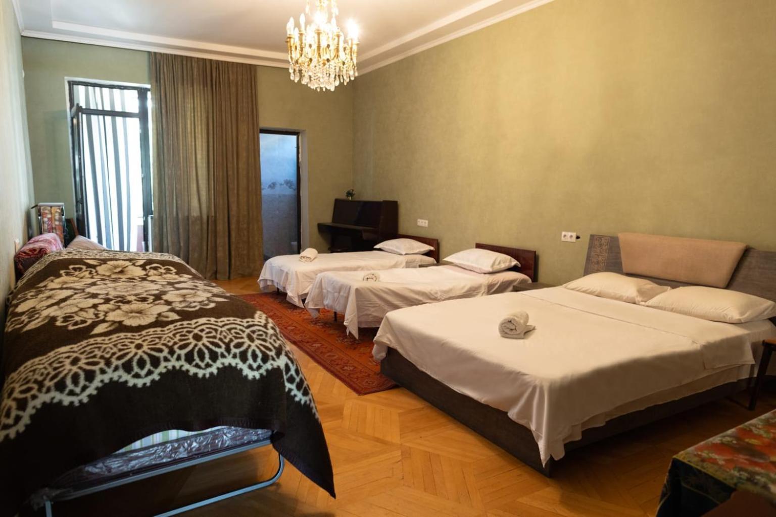 Wine House Hotel Tbilisi Ngoại thất bức ảnh