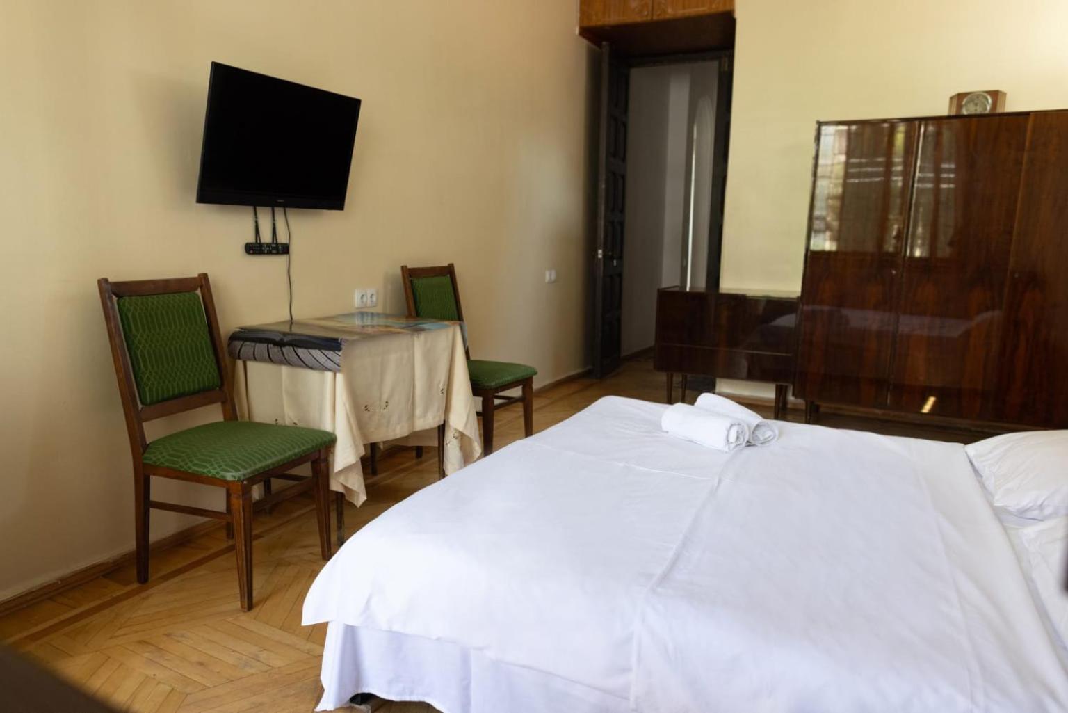 Wine House Hotel Tbilisi Ngoại thất bức ảnh