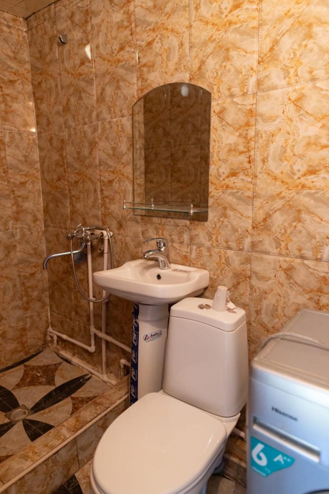 Wine House Hotel Tbilisi Ngoại thất bức ảnh