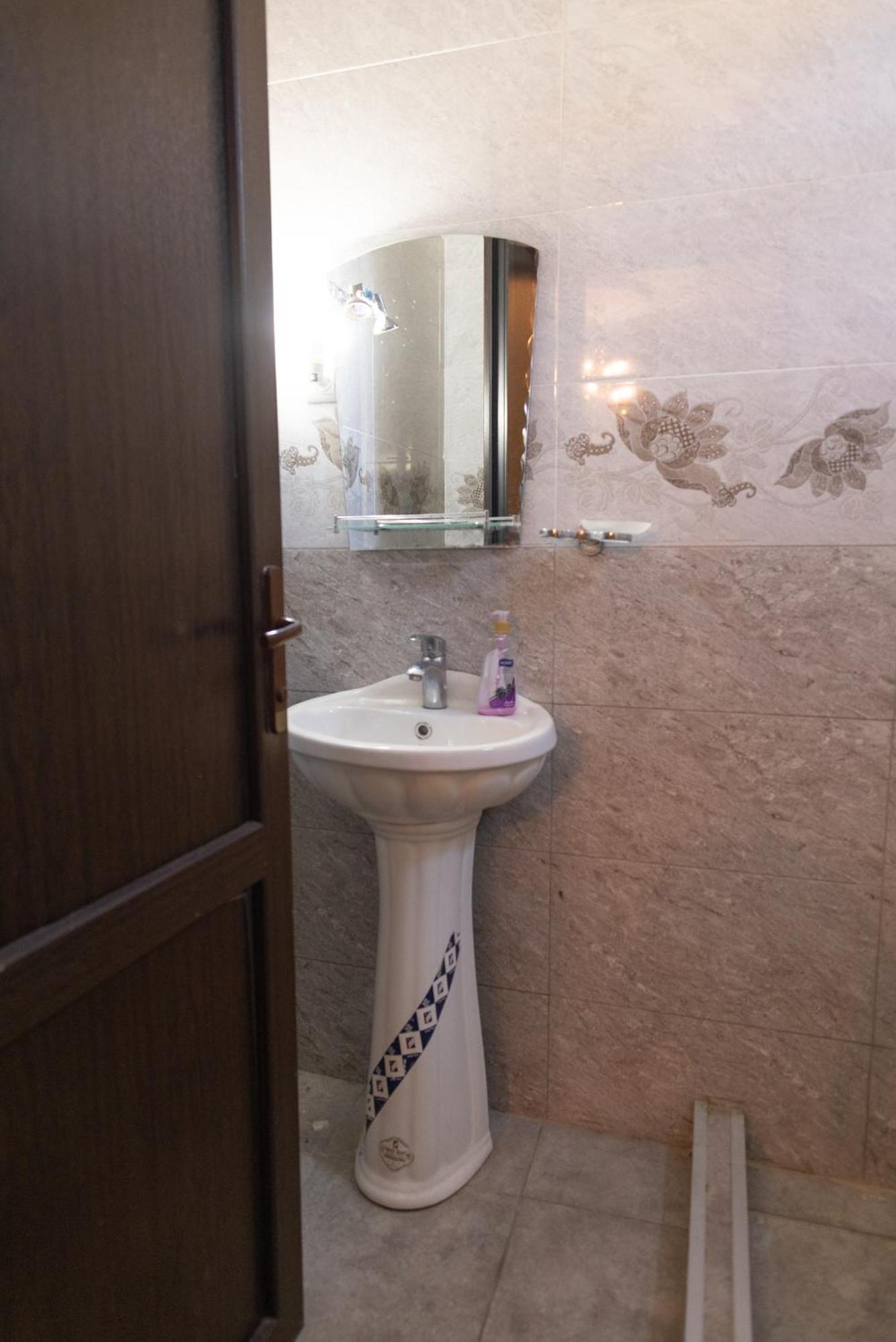 Wine House Hotel Tbilisi Phòng bức ảnh